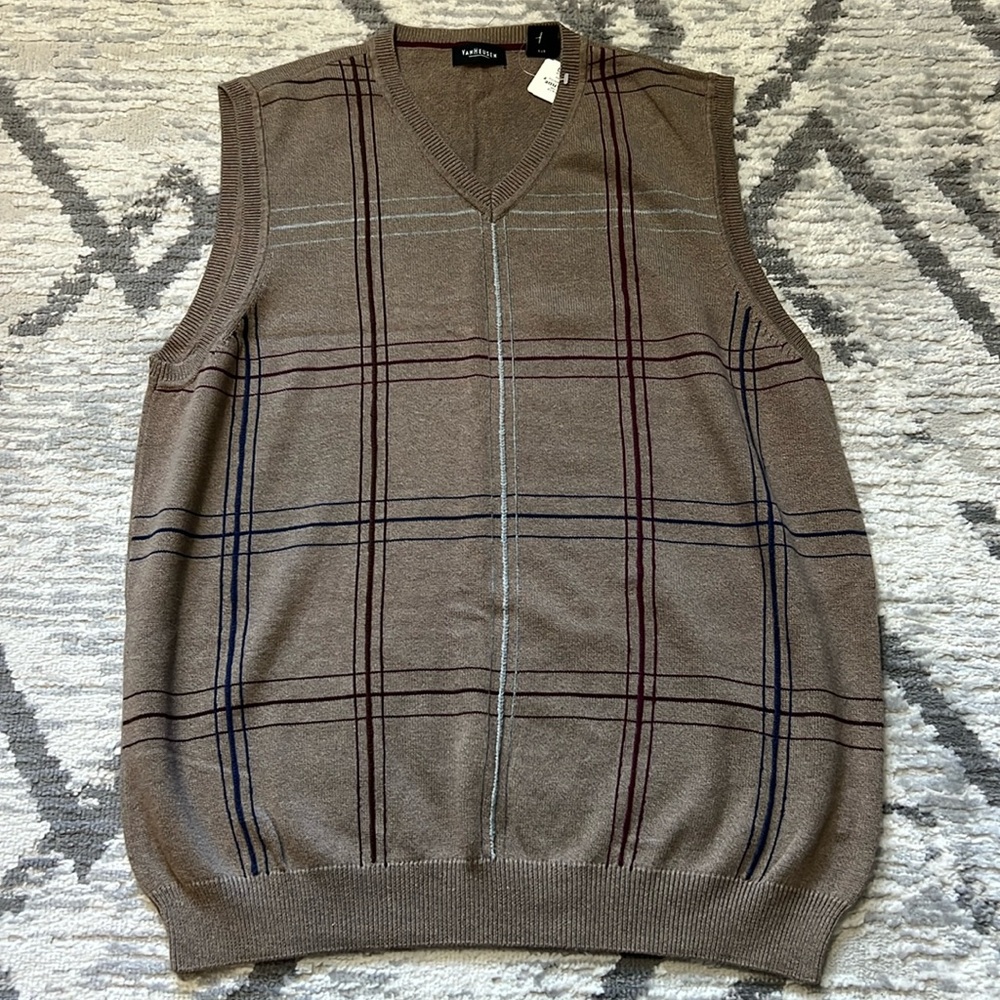 Van Heusen Brown Sweater Vest Size L